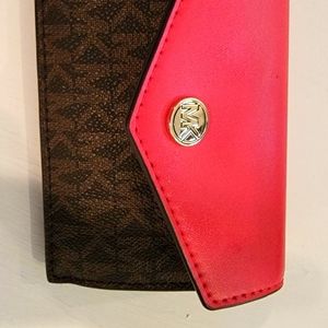 Michael Kors mini wallet